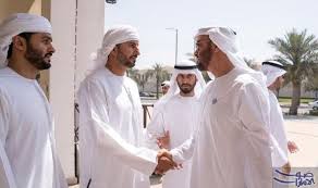 محمد بن زايد ي قدم واجب العزاء في وفاة حاضر المهيري قد م الشيخ محمد بن زايد آل نهيان ولي عهد أبوظبي نائب القائد الأعلى للقوات الم Chef Jackets Fashion Jackets