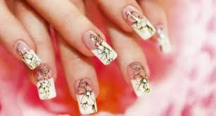 Moldes para uñas (son unas piezas plásticas que te servirán para darles la forma desde cero). Unas Acrilicas Blancas Unas Acrilicas