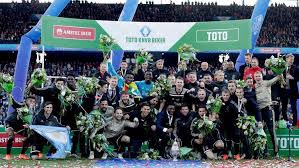 Het kennisplatform voor vrijwilligers en scheidsrechters. Eks Real Madrid Cetak 2 Gol Ajax Raih Gelar Juara Knvb Cup Indosport