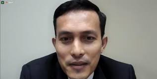 Dr. LAY Sok Heng, Lecturer of Applied Economics at the Royal University of  Phnom Penh (RUPP) said that in order to boost e-commerce activities with  #China, #Cambodia needs to put more efforts