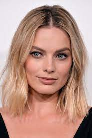 20 Best Shoulder Length Layered Haircut Photos 2019 All Things Hair Uk Layered Haircuts Shoulder Length Shoulder Hair Thick Hair Styles