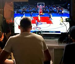 I'd advise anyone still playing the game to wrap up any business in connected modes asap, including spending any leftover vc and aiming for trophies/achievements. Nba 2k18 Wikipedia La Enciclopedia Libre