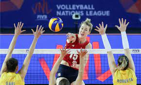 Em 3 sets a 2, parciais 20/25, 22/25, 25/15, 25/21 e 15/13, o time americano confirmou o favoritismo e conquistou o bicampeonato da liga das nações. Assistir Liga Das Nacoes Volei Feminino Ao Vivo Semifinal Multi Canais