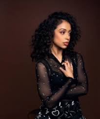 See more ideas about liza koshy, liza koshy and david dobrik, david dobrik. Liza Koshy Relationship With David Dobrik Liza On Demand Success And How The Viner Turned Into A Youtuber Creatorflix