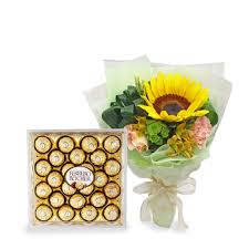 Looking for the best graduation flower types? 6 Best Graduation Bouquets For Him In Singapore The Bud Box
