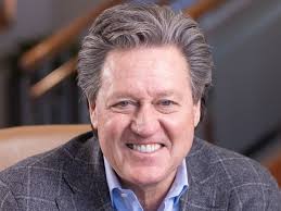 Opus Group CEO announces retirement