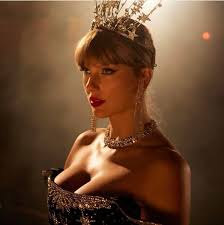 Taylor Swift reigns atop the Global Digital Artist Rank for an 18th day  with massive points of 10,900, and tops both Global and US Spotify for an  18th straight day with 9.537M