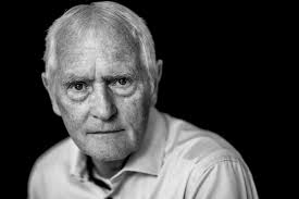 Peter van Uhm verloor zijn zoon in Uruzgan en weet hoe lelijk oorlog kan  zijn: 'Geweld moet het laatste redmiddel zijn'