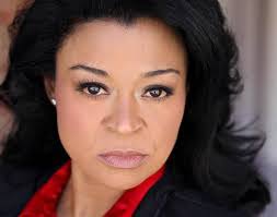 Kelly Hawes's Instagram, Twitter & Facebook