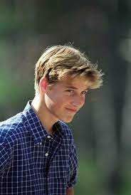 Herzogin kate ließ william und harry auf der trauerfeier einen privaten william ging zuerst noch vor seiner frau und seinem jüngeren bruder. Prince William Prince William Young Prince William Prince Williams
