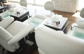 Pin By Paola Barragan On Salon Decor Spa Pedicure Chairs Spa Furniture Pedicure Salon