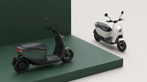 German Mobility Company Unu Has Launched The Second Generation Of Its Electric Scooter With Smart Features Including A Electric Scooter Scooter Electric Vespa
