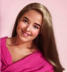 ℰ𝓁𝓁ℯ 𝒟'𝒞𝒶𝓇ℴ𝓁𝒾𝓃𝓃ℯ (@elledcarolinne) · Instagram 照片和视频