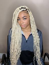 Lmaomoiyah Moiyey Pin Ig Pin Lmaomoiyah Ig Moiyey In 2020 Faux Locs Hairstyles Faux Locs Blonde Locs Hairstyles
