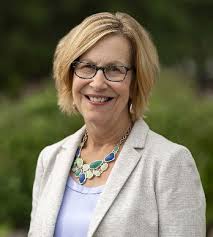 BACKGROUND INFORMATION ON THE EMINENT SCHOLAR AWARD Aggie Women Network and  Texas A&M University Purpose of the Award The Em