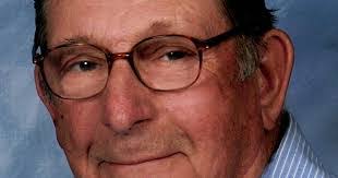 Kelvin Henry's Instagram, Twitter & Facebook