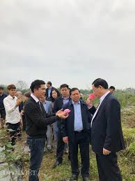 Giáo sư, tiến sĩ kinh tế). Trang Tráº¡i Pho Thá»§ TÆ°á»›ng VÆ°Æ¡ng Ä'inh Huá»‡ Ä'áº¿n ThÄƒm Co Gi Ä'áº·c Biá»‡t