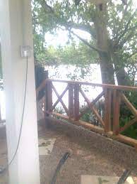 Bahan utama pagar rumah unik ini adalah kayu mentah atau yang biasa disebut. Key Enterprise Pagar Kayu Untuk Beranda Rumah Kayu Facebook