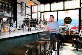 Located in the adirondack mountains, frankies will treat you like family. Frankie S Italian A Pasta And Pizza Place With An Eye On Value The Star