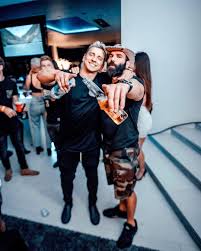 Tag: youtuber - Alrincon.com