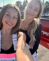 Hey! My name is Regan Burr and I'm from Franklin, TN! I'm 100% committed to  UTK and I plan