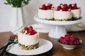 Vegan No Bake Raspberry Yogurt Cakes Recipe Raspberry Yogurt Vegan Cake Vegan Yogurt