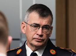 Garda Commissioner 'can't ignore' no confidence vote