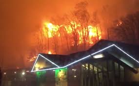 11 deaths confirmed as smokies wildfires devastate tennessee. Tenn Wildfires Threaten Dollywood Animals At Ripley S Aquarium Both Evacuated Syracuse Com