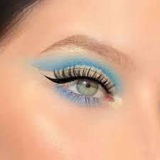 See more ideas about blue eyeshadow, eye makeup, . Blue Aesthetics Eye Makeup Makeup Eyeshadow Eye Makeup