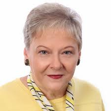 Charlotte Carter, Realtor