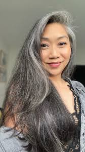 I really wish more women would do this I find them more attractive