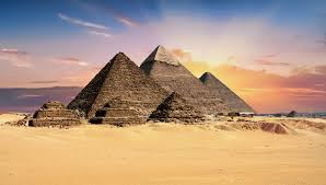 How Many Sides Does The Great Pyramid Of Giza Consist? - Quora