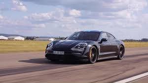 I personally test out the all new electric 750hp porsche taycan turbo s down the 1/4 mile at auto club speedway. Fully Charged Tests Porsche Taycan S Performance