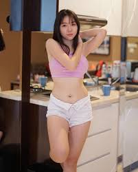 jenadammaya on X: Tinggi 170 cm Berat 54 kg Keberatan di mana ya 🤣  t.couu9TL6aFQA  X