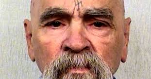 Charles Manson, el psicópata y líder de culto criminal que conmocionó al  mundo
