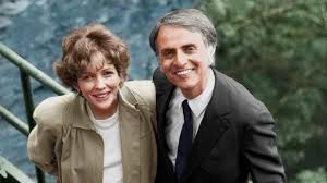 Carl Sagan and Ann Druyan met each other in NYC in 1974. They married in  1981 and remained together until his death from peneumonia in 1996.⁣ ⁣  "When my husband died, because