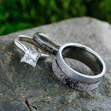 Unique Men S Wedding Bands Engagement Rings Jewelry By Johan Antler Wedding Rings Deer Antler Wedding Rings Hunting Wedding Rings