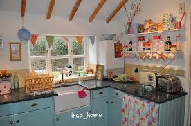 Pin De Mengqing Yuan En Cocinas Cocinas De Casa Rural Cocina Shabby Chic Cocina De Epoca