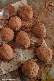 Easy Chocolate Truffles Recipe With Condensed Milk Makes 40 Condensed Milk Recipes Chocolate Truffles Recipe Easy Truffle Recipe Chocolate