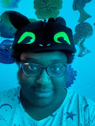 Hello everyone! I hope you're fine ;) I'm an Italian girl who speaks  english, french and spanish. I'd like to know some native who helps me. I'd  like to improve my fluency,