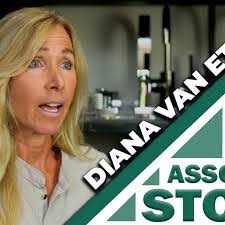 Diana Van's Instagram, Twitter & Facebook