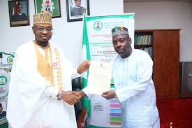 The director of administration is in charge of all of the administrative aspects of the company or department he is employed by. Fed Ministry Of Communications Digital Economy On Twitter The Honourable Minister Of Communications Digital Economy Drisapantami Presenting A Letter Of Appointment To The Recently Appointed Executive Director Finance Administration