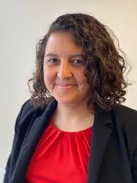 Nicole Bissonnette's Instagram, Twitter & Facebook