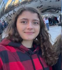 This is my niece Kyra Reynolds. She is 5'4 and around 149 lbs. She was  discovered missing at a 5am bed check