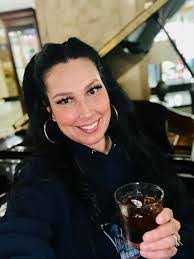 Sherry Rieck's Instagram, Twitter & Facebook