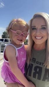 Gina Cassidy's Instagram, Twitter & Facebook