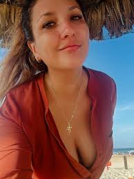 𝗘𝘃𝗲𝗹𝘆𝗻 𝗠𝗮𝘆𝗮 ✨ (@eveemaaya) • Instagram photos and videos