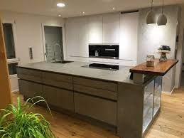 23.11.2020 erkunde simone neys pinnwand „küche. Beton Kochinsel Mit Historischem Altholz Tresen Modern Kuche Sonstige Von Christian Nopper E K Houzz