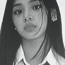 Stream Layla Knowles music