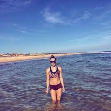 Wo stecken eigentlich michael wendler und laura müller? Laura Muller Liebe Grusse Aus Portugal Nach Harten Sprints Kuhle Ich Meine Beine Im Meer Facebook